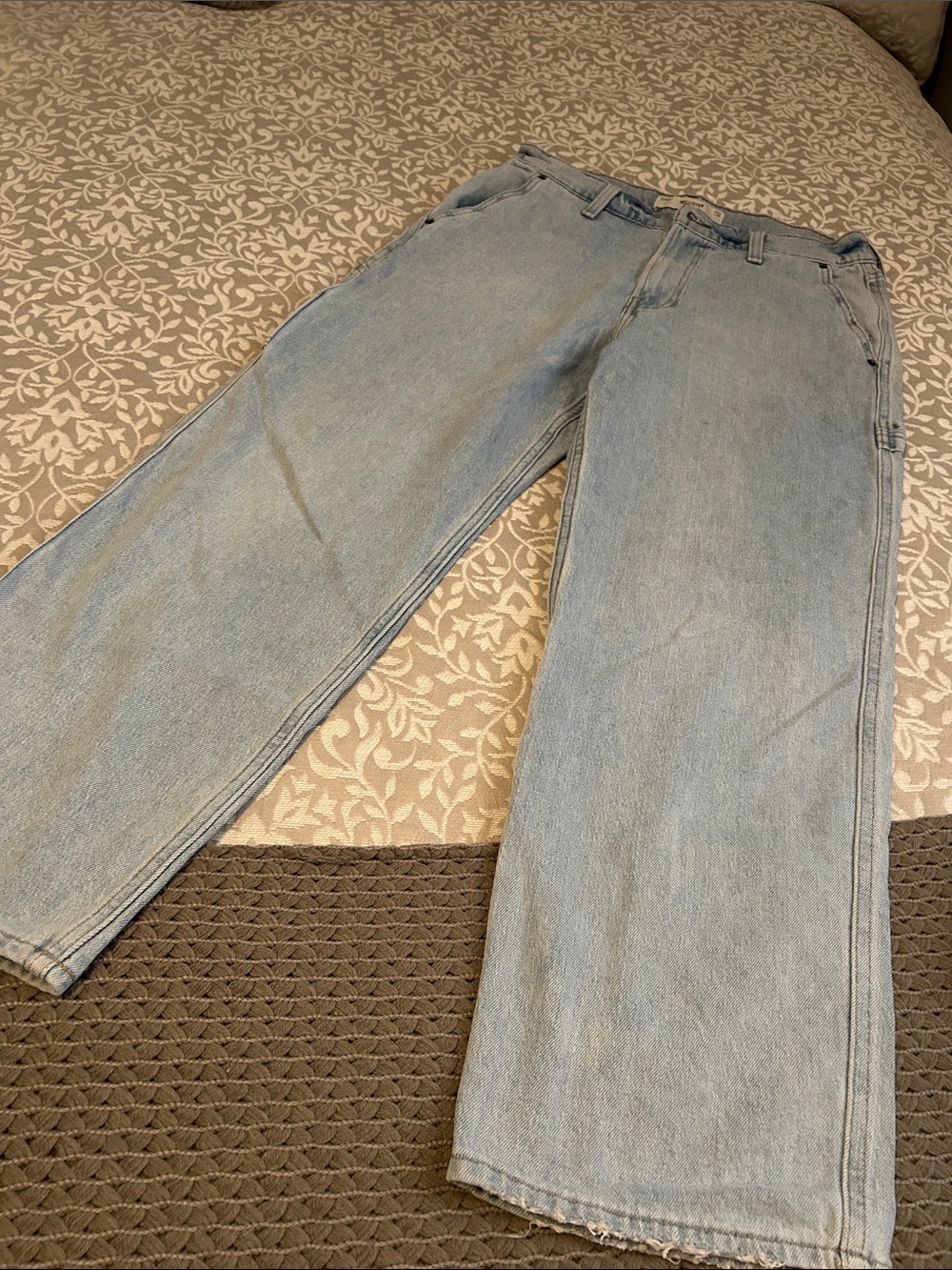 Hollister Light Blue Relaxed Fit Men’s Jeans